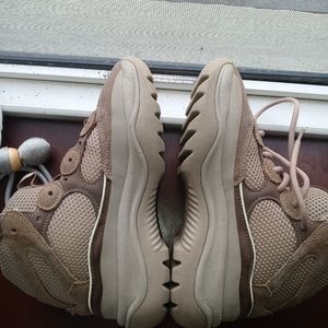 Tan adidas yeezy desert boots